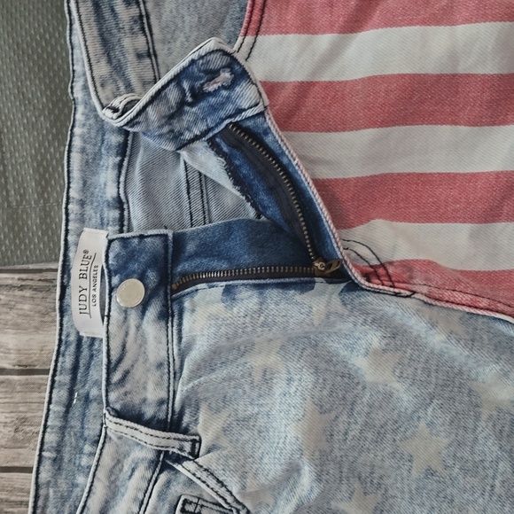 Judy Blue Patriotic denim shorts - Picture 6 of 8